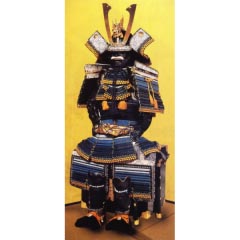 五月人形: 小札色々縅二枚胴具足（等身大）