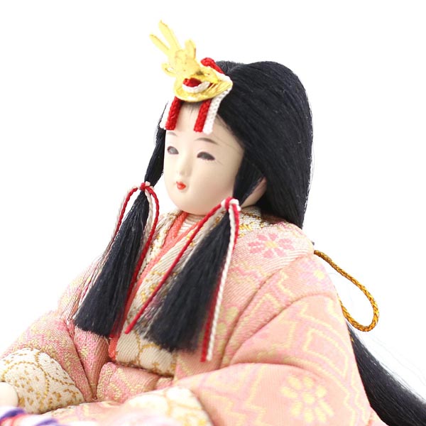 雛人形 一秀 さくらさくら 親王飾り 透かし麻の葉模様 木製 円形 三日月形飾り台 (小) 詳細画像 一秀 雛人形 さくらさくら 親王飾り 透かし麻の葉模様 木製 円形 三日月形飾り台 (小) 詳細画像