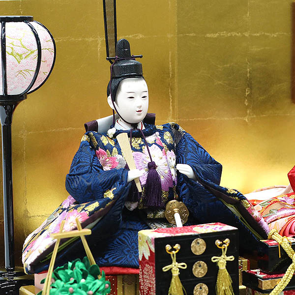 吉徳　 雛人形　ケース入り 三五親王飾り 御雛 ガラスケース飾り　詳細画像
