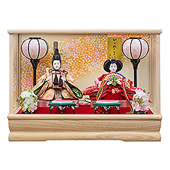 雛人形: みゆき 豆 親王飾り・白 金襴仕立 栓欅 オルゴール付き ガラスケース飾り