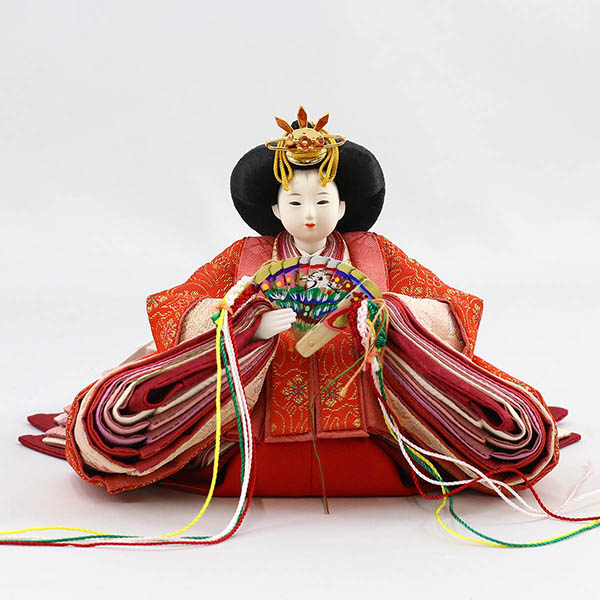 雛人形 柴田家千代 柴田家千代作 葵 金らん ベージュ/赤 柳親王 裾短衣裳着 黒塗り桜柄 円形飾り台 平飾り 詳細画像 柴田家千代 雛人形 柴田家千代作 葵 金らん ベージュ/赤 柳親王 裾短衣裳着 黒塗り桜柄 円形飾り台 平飾り 詳細画像