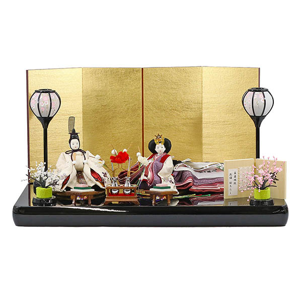 柴田家千代作 葵 算崩地紋 刺繍桜ちらし 白紫 柳親王 裾長衣装着 金屏風 黒塗り飾り台 平飾り