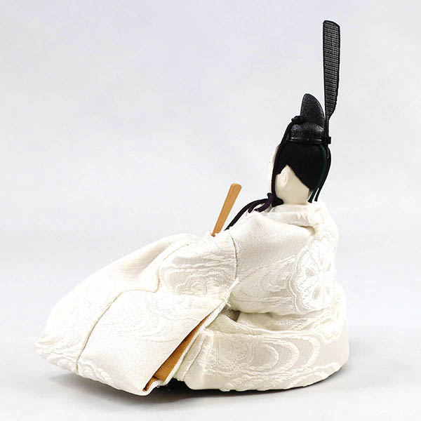 柴田家千代　 雛人形　柴田家千代作 葵 流水に木瓜文 白無垢風 柳親王 裾長衣装着 金屏風 黒塗り飾り台 平飾り　詳細画像