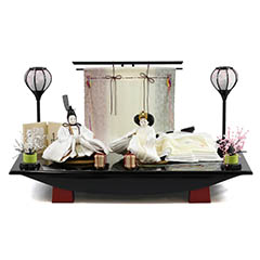 柴田家千代作 葵 流水に木瓜文 白無垢風 柳親王 裾長衣装着 三段ぼかし几帳 華風 黒塗り飾り台 平