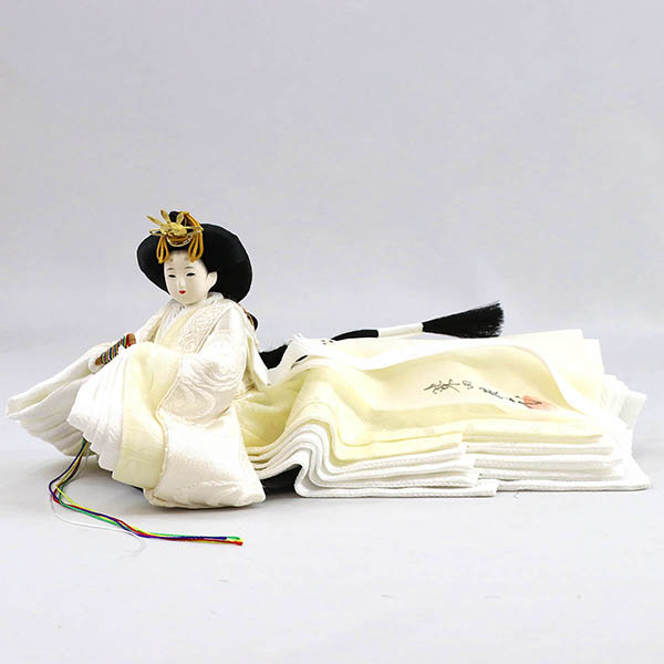 雛人形 柴田家千代 柴田家千代作 葵 流水に木瓜文 白無垢風 柳親王 裾長衣装着 紗綾形文様白色屏風 白木調木製収納飾り 詳細画像 柴田家千代 雛人形 柴田家千代作 葵 流水に木瓜文 白無垢風 柳親王 裾長衣装着 紗綾形文様白色屏風 白木調木製収納飾り 詳細画像