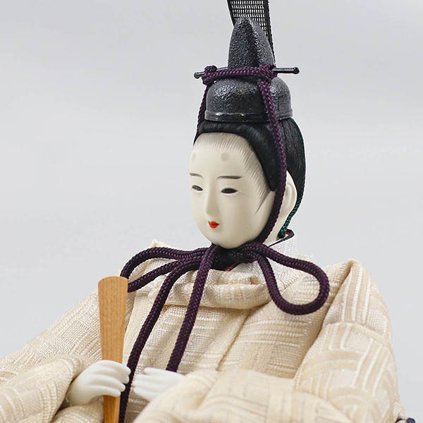 柴田家千代　 雛人形　柴田家千代作 葵 算崩地紋 刺繍桜ちらし 白紫 柳親王 裾長衣装着 筒型雪洞 高級木材使用 衝立・飾り台 平飾り　詳細画像