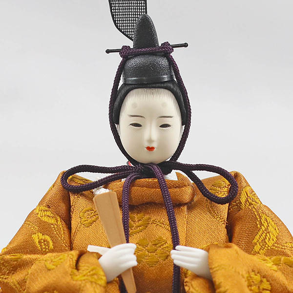 柴田家千代　 雛人形　柴田家千代作 葵 黄櫨染 唐花文様 金茶/赤 柳親王 裾長衣装着 白色七宝文様屏風 桐製収納飾り　詳細画像