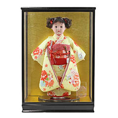 雛人形: 松寿作 市松人形 京友禅 シルエット桜 黄 ガラスケース飾り （HB9）