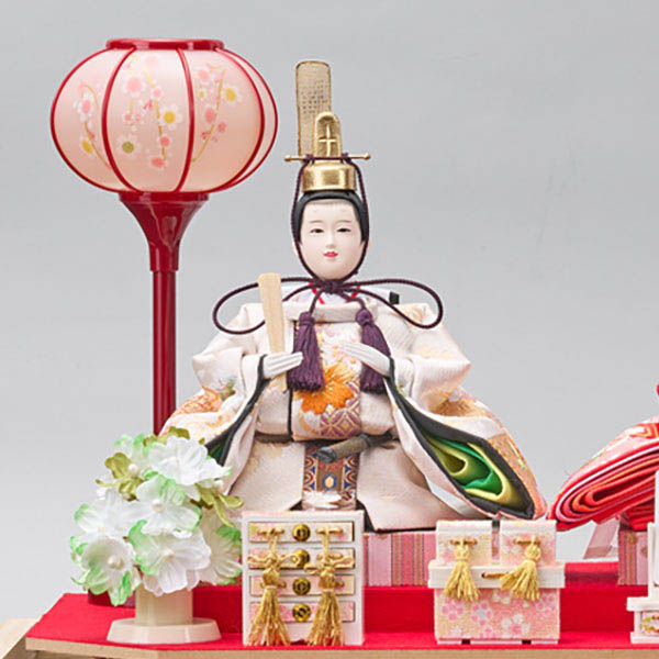 藤翁　 雛人形　彩乃 豆親王 桃 六角Ｗオークボカシ 刺繍バック アクリルケース飾り　詳細画像