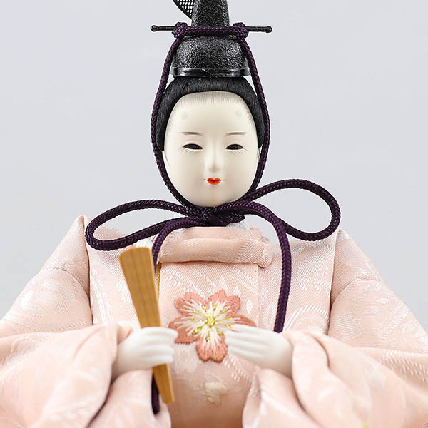 柴田家千代　 雛人形　柴田家千代作 葵 流水桜刺繍 ピンク 柳親王 裾長衣裳着 アートフラワー 白木 木目 飾り台　詳細画像