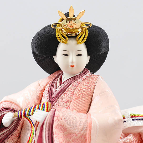 柴田家千代　 雛人形　柴田家千代作 葵 流水桜刺繍 ピンク 柳親王 裾長衣裳着 アートフラワー 白木 木目 飾り台　詳細画像