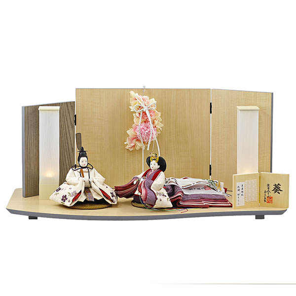 柴田家千代作 葵 算崩地紋 刺繍桜ちらし 白紫 柳親王 裾長衣装着 アートフラワー 白木 木目 飾り