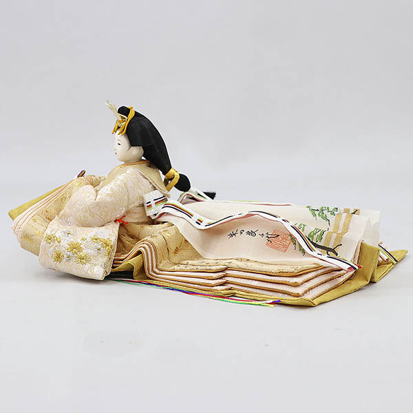 柴田家千代　 雛人形　柴田家千代作 葵 唐花文様に刺繍 かすみ桜 白金 柳親王 裾長衣裳着 アートフラワー 白木 木目 飾り台 屏風　詳細画像