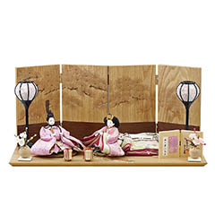 柴田家千代作 葵 麻の葉に丸文 薄紫ピンク 柳親王 裾長衣装着 紅白梅 扇面松文様屏風 タモ材 木製