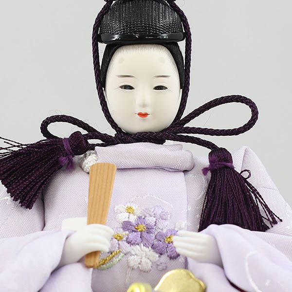 柴田家千代　 雛人形　柴田家千代作 葵 刺繍リボンに梅 薄紫/ピンク 柳親王 裾短衣裳着 白金 月に桜 木製 タモ材 アクリルケース　詳細画像