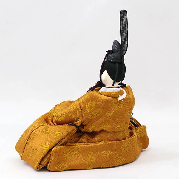 柴田家千代　 雛人形　柴田家千代作 葵 黄櫨染 唐花文様 金茶/赤 柳親王 裾長衣装着 艶消し木製飾り台 LED照明付き屏風　詳細画像