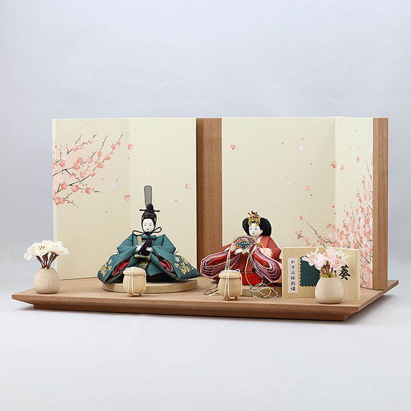 柴田家千代　 雛人形　柴田家千代作 葵 かすみ桜刺繍 青緑/朱 柳親王 裾短衣裳着 艶消し木製飾り台 LED照明付き屏風　詳細画像