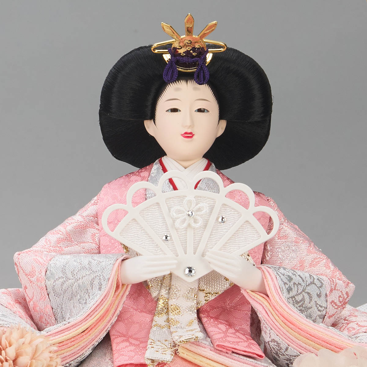 藤翁　 雛人形　紫陽 小三五親王飾り 白木 木目 六角 ホワイトオークボカシ 刺繍バック アクリルケース オルゴール付き　詳細画像