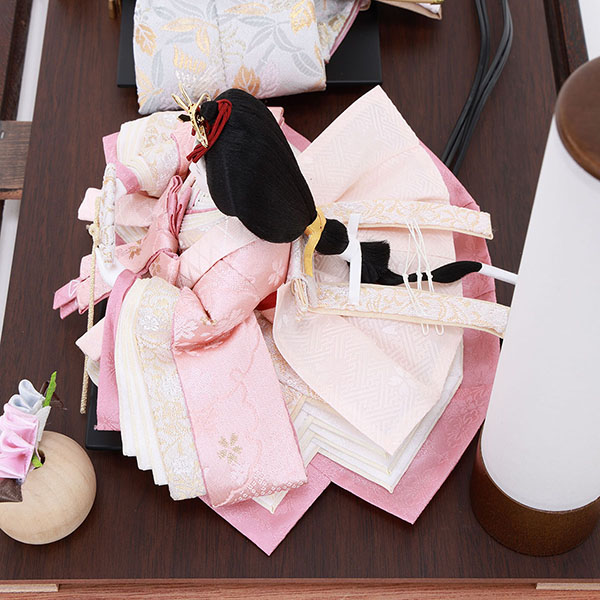 フジキ　 雛人形　優香作 衣裳着 京十三番親王 つまみ細工 鉄刀木 アクリルケース飾り　詳細画像