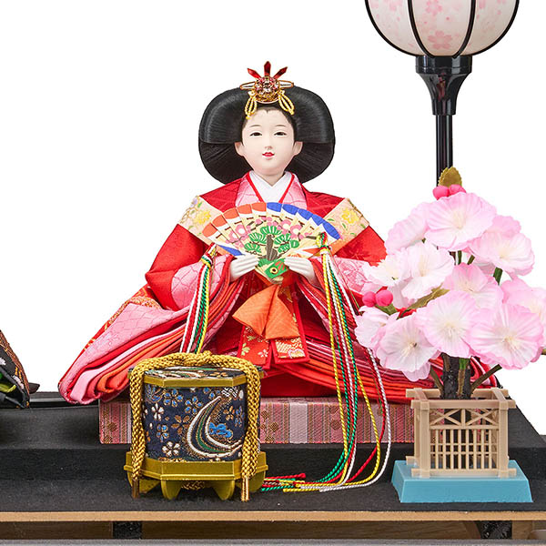 雛人形 藤翁 羽衣 三五親王飾り 黒金 栓欅 刺繍バック アクリルケース オルゴール付き 詳細画像 藤翁 雛人形 羽衣 三五親王飾り 黒金 栓欅 刺繍バック アクリルケース オルゴール付き 詳細画像