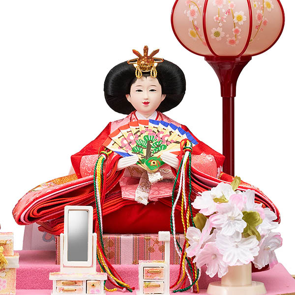 藤翁　 雛人形　彩乃 豆親王飾り 桃 白木 木目 六角 ホワイトオークボカシ 刺繍バック アクリルケース オルゴール付き　詳細画像