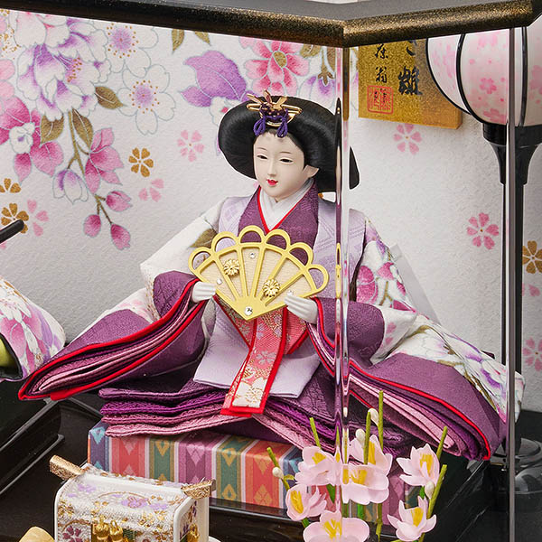 雛人形 藤翁 胡蝶 三五親王飾り 白 六角金ボカシ アクリルケース 詳細画像 藤翁 雛人形 胡蝶 三五親王飾り 白 六角金ボカシ アクリルケース 詳細画像