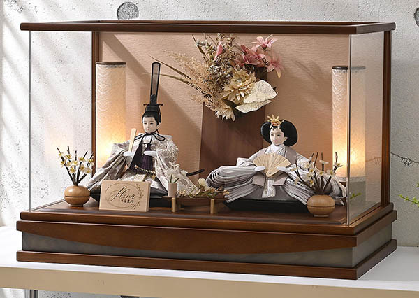 平安豊久　 雛人形　アイナ 芥子親王 アートフラワー アクリルケース飾り　詳細画像