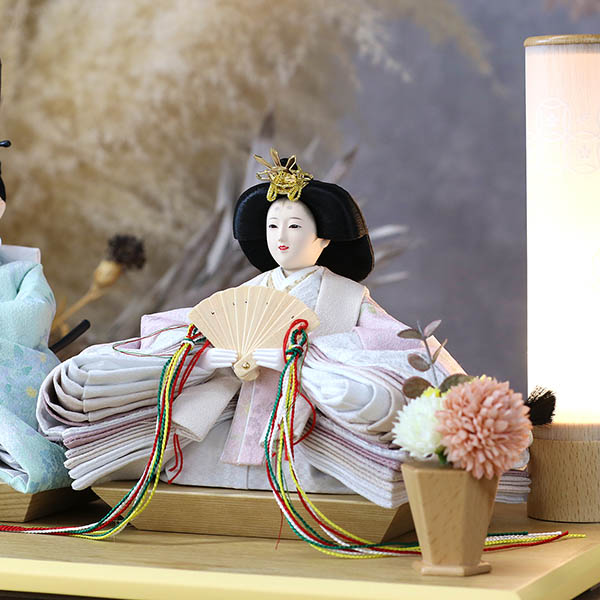 久月　 雛人形　久月 衣裳着 ケース入り 親王飾り 芥子親王 白木 木目 つまみ細工 アクリルケース飾り　詳細画像