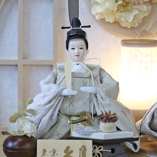 久月　 雛人形　衣裳着 ケース入り 親王飾り モカ 芥子親王 円形 丸型 白木 木目 花飾り アクリルケース　詳細画像