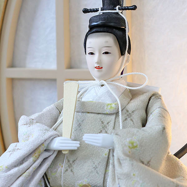 久月　 雛人形　衣裳着 ケース入り 親王飾り モカ 芥子親王 円形 丸型 白木 木目 花飾り アクリルケース　詳細画像