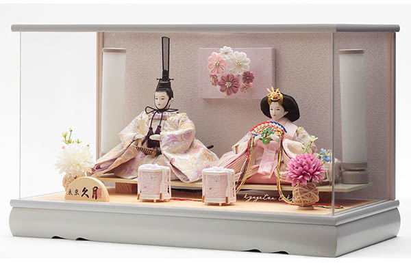 久月　 雛人形　衣裳着 ケース入り 親王飾り 芥子親王 つまみ細工 花飾り アクリルケース　詳細画像