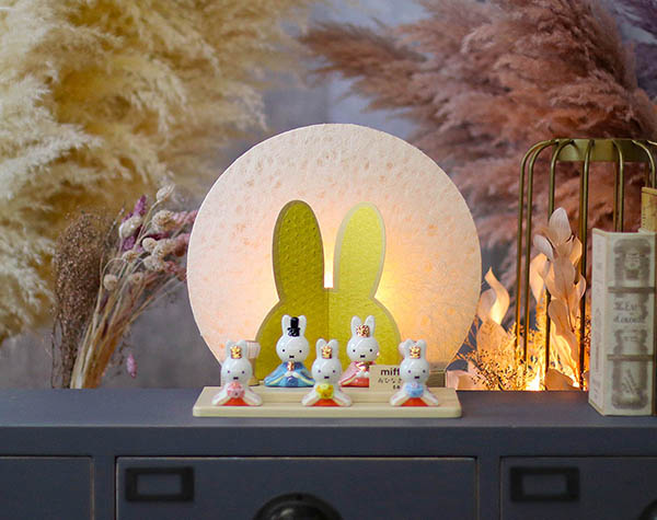 吉徳　 雛人形　miffy  ミッフィー 磁器 ひな人形 うさこ 親王 官女 五人飾り 円形 丸型 LED照明付き 満月繭屏風　詳細画像