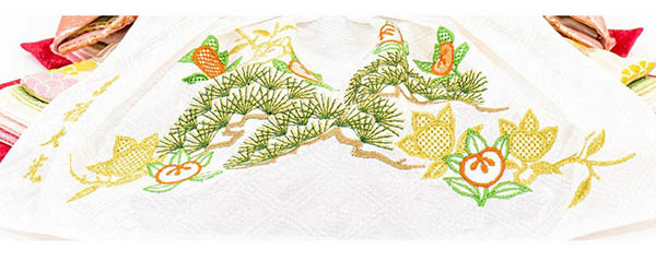 雛人形 吉徳 正絹 京十一番親王 小芥子官女 五人飾り 江都みやび 春窓雛 詳細画像 吉徳 雛人形 正絹 京十一番親王 小芥子官女 五人飾り 江都みやび 春窓雛 詳細画像