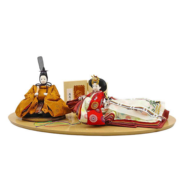 雛人形 柴田家千代 柴田家千代作 葵 黄櫨染 唐花文様 金茶/赤 柳親王 裾長衣装着 木製 ハードメイプル突板 楕円形飾り台 平飾り 詳細画像 柴田家千代 雛人形 柴田家千代作 葵 黄櫨染 唐花文様 金茶/赤 柳親王 裾長衣装着 木製 ハードメイプル突板 楕円形飾り台 平飾り 詳細画像