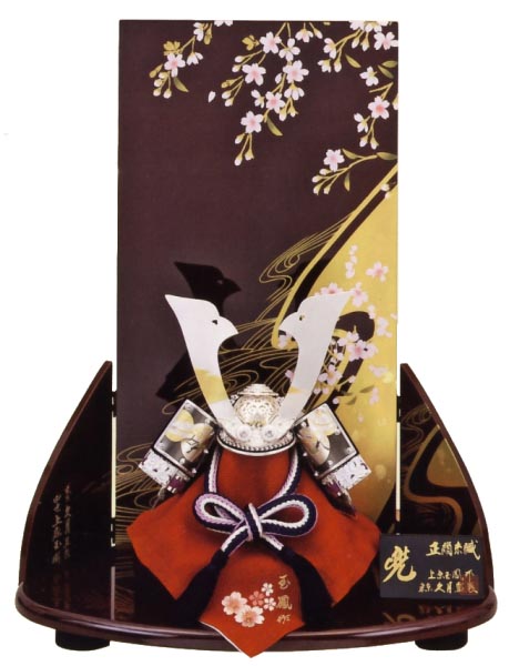 上原玉鳳作　正絹色々縅10号大鍬形兜　久月監製