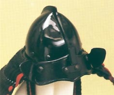 久月作　ワダエミ監修　王者之兜　正絹黒糸縅10号　越前手漉和紙三曲墨絵屏風飾り　宗光監製