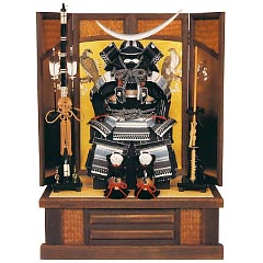 五月人形: 3才　着用　鋼　オルゴール　タメ塗付