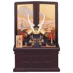 五月人形: 兜10号収納箱飾り