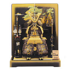 五月人形: 鈴木利光監製　久月作　彫金仁王大鎧　新松鷹塗二曲（金）屏風　平台飾り（正絹糸縅）