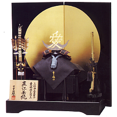 五月人形: 雄山　三分の一直江兼続　金沢箔屏風　オルゴール黒色付　【502692】