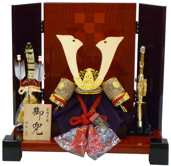 兜10号平飾り 金小札 正絹赤糸縅 一枚物 三曲木地呂赤溜塗屏風 【62-255】