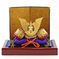 龍頭付 極上出世兜 飾り台付き
