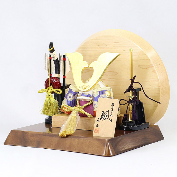 五月人形 東玉工房 颯 「天」 大鍬形 高級木材使用台屏風 弓太刀 兜飾り 詳細画像 東玉工房 五月人形 颯 「天」 大鍬形 高級木材使用台屏風 弓太刀 兜飾り 詳細画像