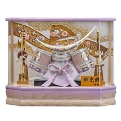 五月人形: 青葉 兜飾り ホワイトオーク 紫ボカシ 六角アクリルケース飾り オルゴール付き 【Ｇ1-8】