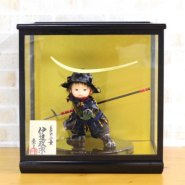 壹三　 五月人形　壹三作 もののふ童シリーズ 政宗参上 壱三（いちぞう） 黒塗ケース飾り　詳細画像