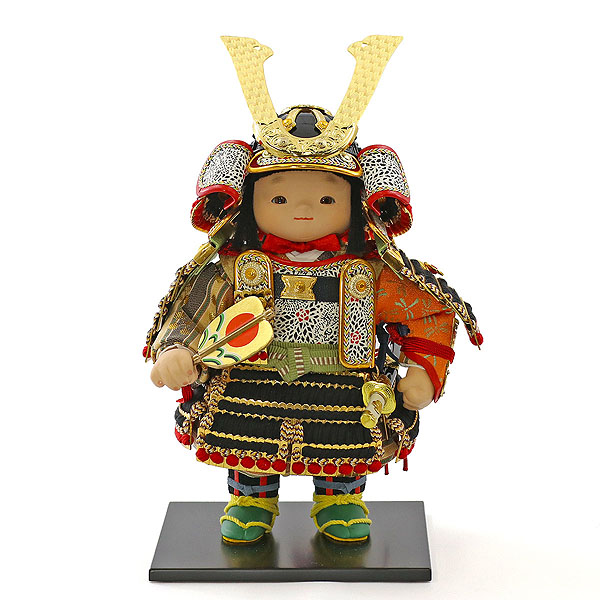 幸一光　 五月人形　玄（げん） 金小札黒糸威 鯉幟 ホワイトオーク材 市松文様バック ガラスケース　詳細画像