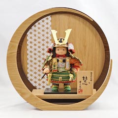 慧(けい) 金小札緑威 透かし麻の葉模様 木製 円形 三日月形飾り台 (大)