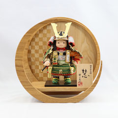 慧(けい) 金小札緑威 市松模様 木製 円形 三日月形飾り台(小)