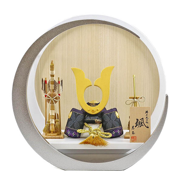 颯 「黒」 中鍬形 白銀 木製 円形 三日月形飾り台 (小)