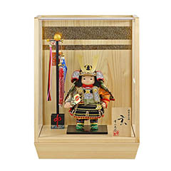 玄(げん) 金小札黒糸威 鯉幟 二引き柄 白木 木目 アクリルケース